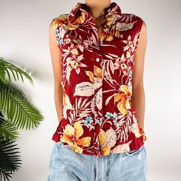 Vintage Y2K Red Silk Tropical Hawaiian Floral Beachy Indie Button Up Top / 8 - Picture 4 of 5